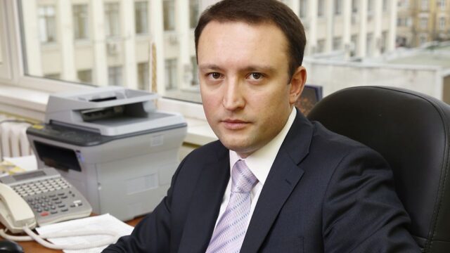 VC.ru: пресс-секретаря Роскомнадзора обвинили в мошенничестве