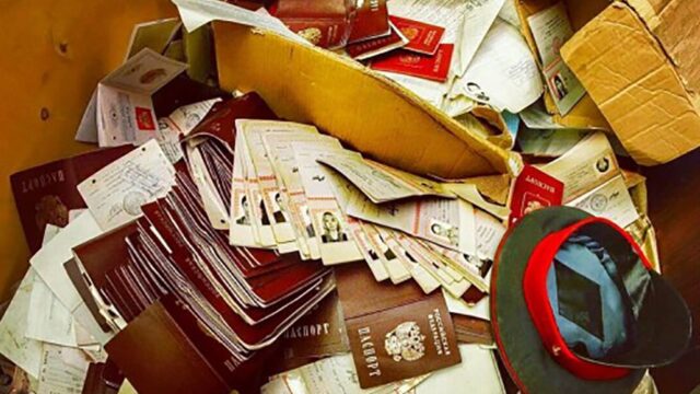 В Москве нашли заброшенный отдел полиции, где остались сотни документов
