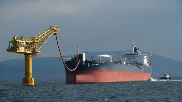 Reuters: российские танкеры поставляли нефть в КНДР