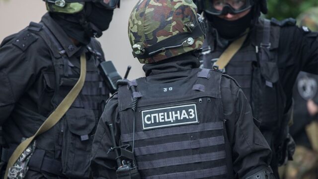 В ФСБ заявили, что задержали на Кавказе и в Приморье две группы подозреваемых в терроризме