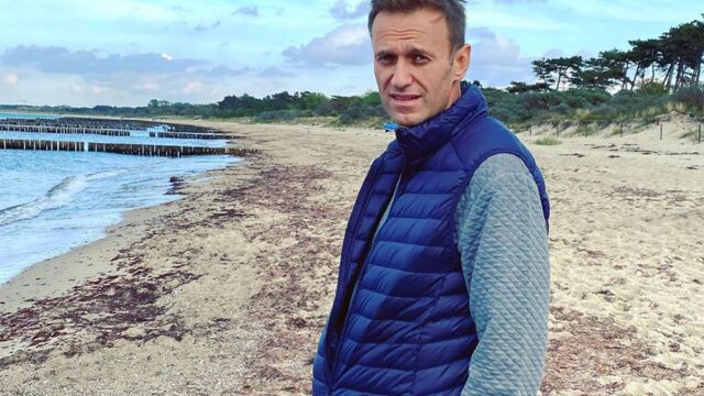 «Уже устал смеяться»: Навальный отреагировал на новые заявления российских властей про свое отравление