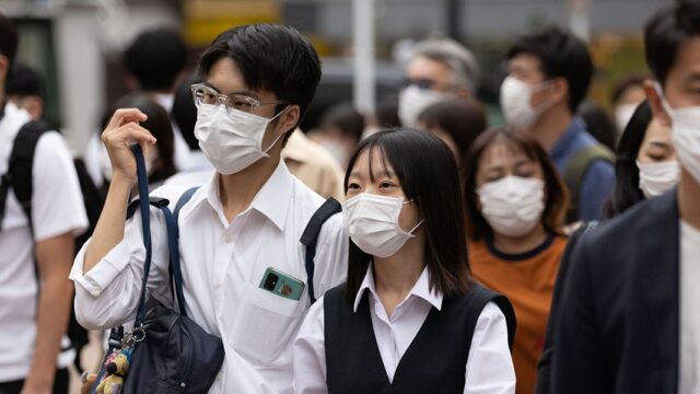 В Японии заявили о самоликвидации «дельта»-штамма коронавируса