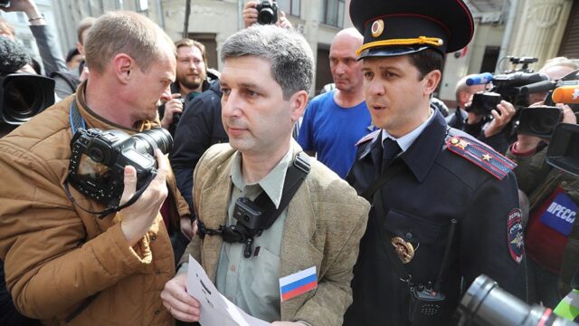 Суд в Москве дал условный срок активисту Марку Гальперину по делу об экстремизме