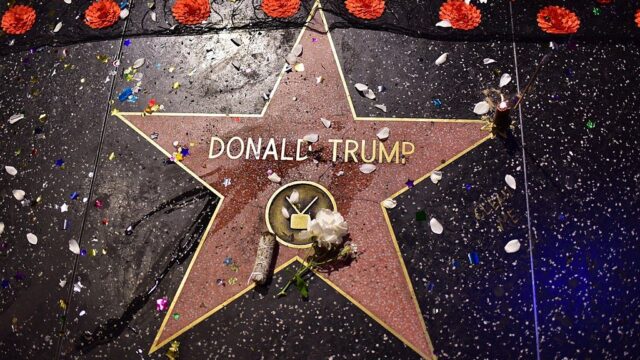 В Голливуде местные власти потребовали убрать звезду Трампа с «Аллеи славы»