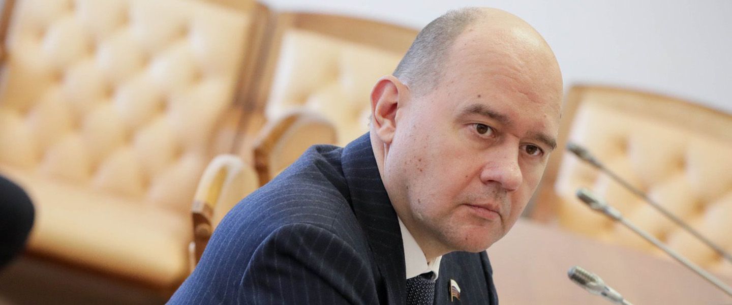 «Я не кровожадный человек». Депутат Леонов о своем заявлении генпрокурору на мундепа Котеночкину