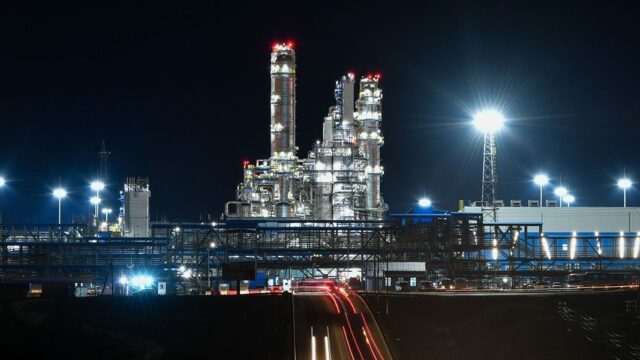 «Газпром»: Поставки газа в Польшу и Болгарию прекращены из-за неоплаты долга в рублях
