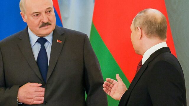 Лукашенко обсудил с Путиным сотрудничество в ракетостроении