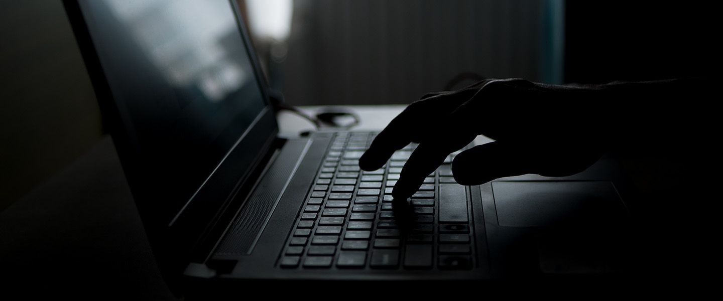 Конфликт Москвы и Киева рассорил хакеров и привел к тройному росту кибератак