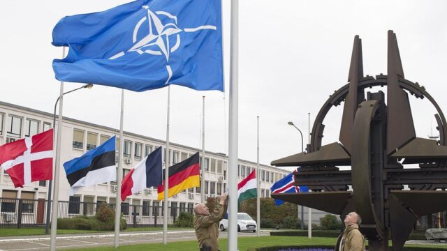 Le Monde: Франция поддержит вступление Украины в НАТО для ускорения мирных переговоров