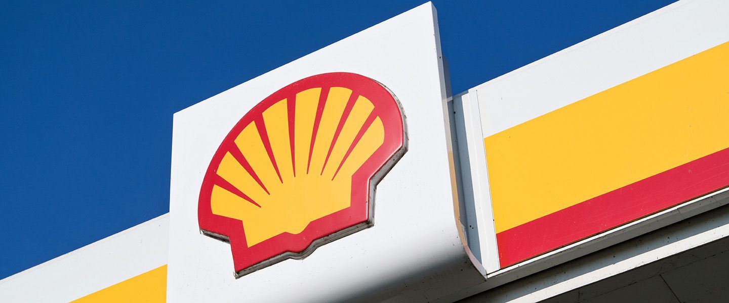 «Лукойл» покупает сеть автозаправок Shell
