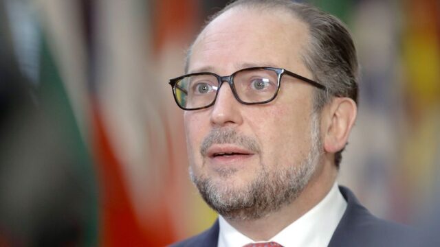 Киев «разочарован» из-за слов главы МИД Австрии. Он выступил против вступления Украины в ЕС