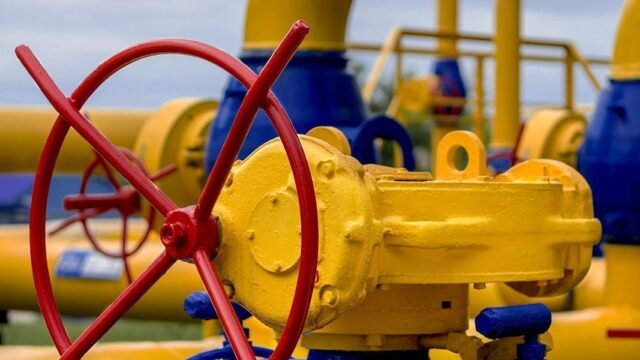 «Газпром»: Польша продолжает закупать российский газ реверсом из Германии