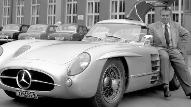 Mercedes 1955 года продали за рекордные €135 млн