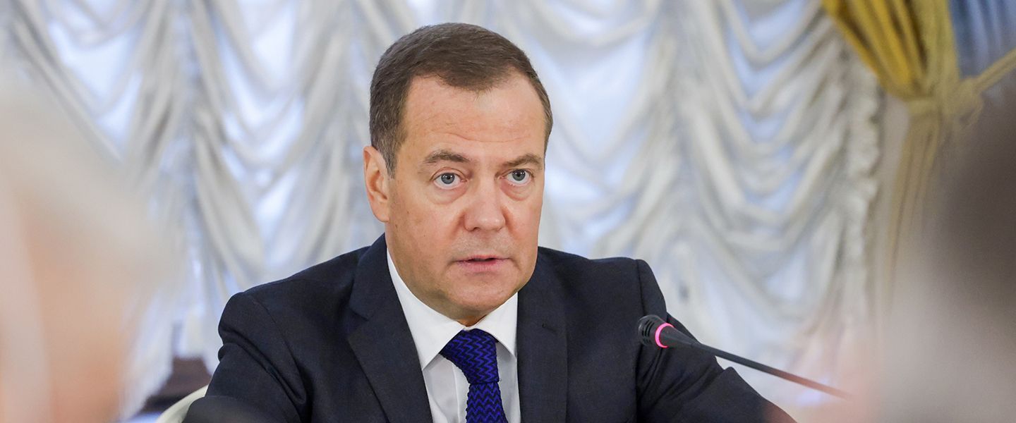 Медведев: санкции против России могут действовать несколько десятилетий