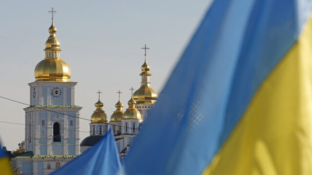 Собор Украинской православной церкви заявил о полной независимости