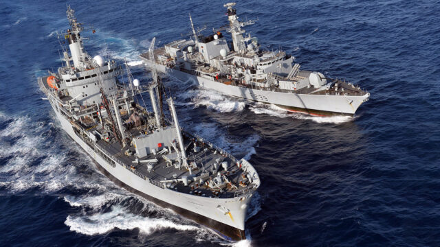 Британия обсуждает с НАТО вывоз зерна с Украины охраняемыми морскими конвоями