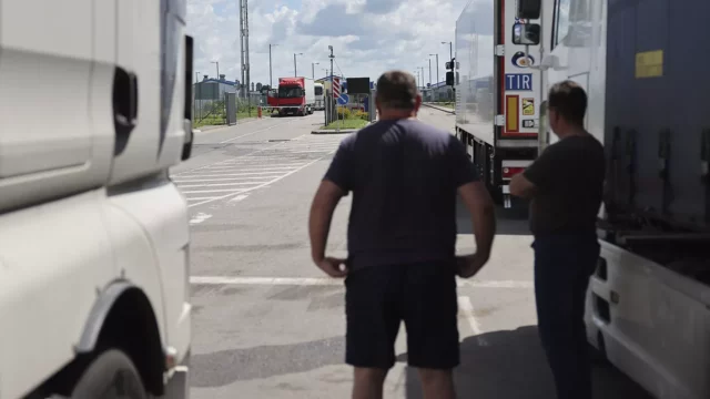 Reuters узнал о планах ЕС добиться снятия санкций с транзита грузов в Калининград