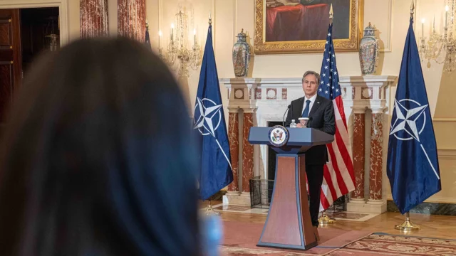 «Конфликт будет продолжаться еще многие месяцы». Госсекретарь США — о ситуации вокруг Украины и военной помощи Киеву