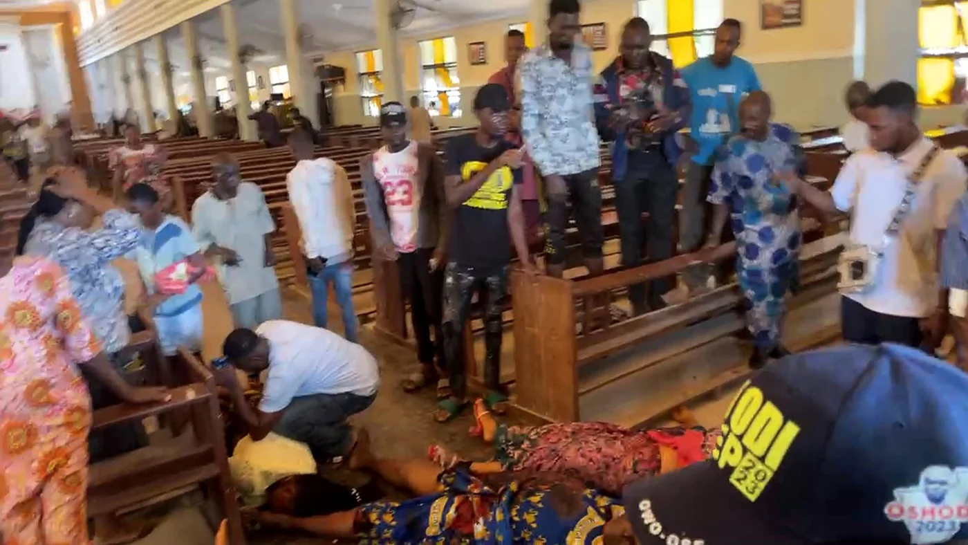 В Нигерии боевики открыли огонь по прихожанам церкви. Минимум 50 человек погибли