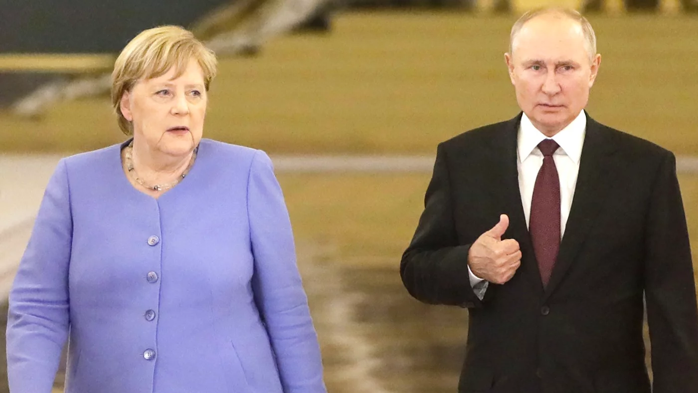 «К Путину нужно относиться серьезно». Меркель — о президенте России и европейской безопасности
