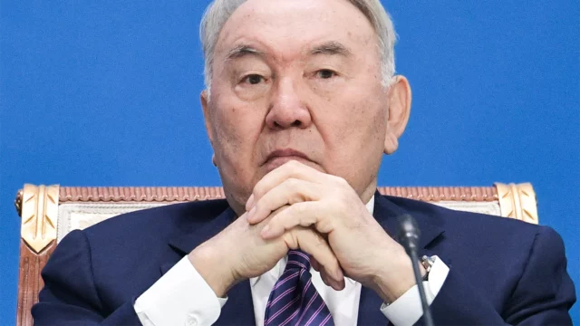 «Утрачивает позиции как политического игрока». Что ждет Назарбаева после поправок в Конституцию Казахстана