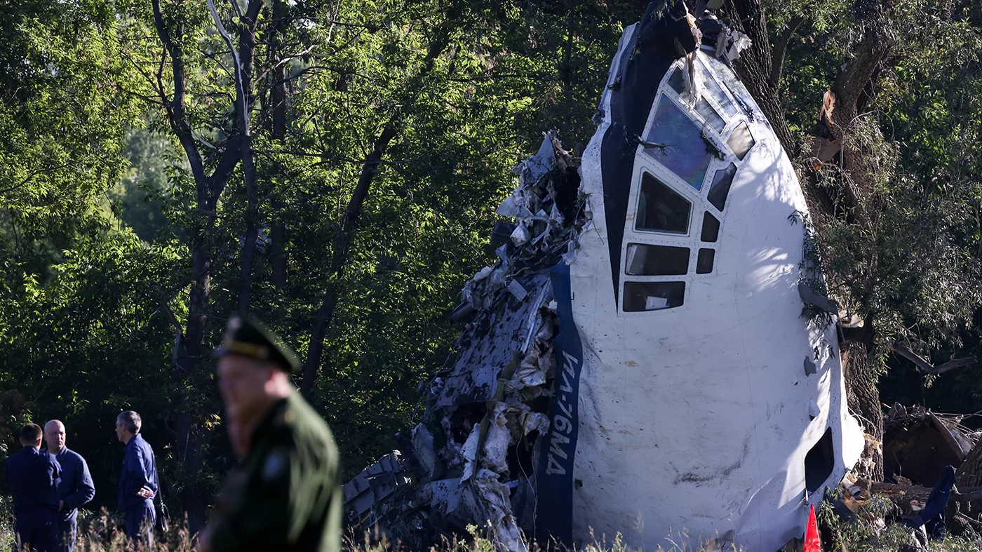Четверо погибли, пятеро госпитализированы. Что известно о крушении военного Ил-76 под Рязанью