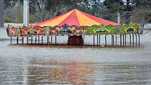 Сидней столкнулся с мощным наводнением. Фотогалерея
