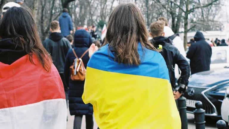 Верховная Рада приняла законопроект об особых гарантиях для граждан Польши на Украине