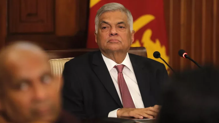Парламент Шри-Ланки избрал новым президентом бывшего премьера