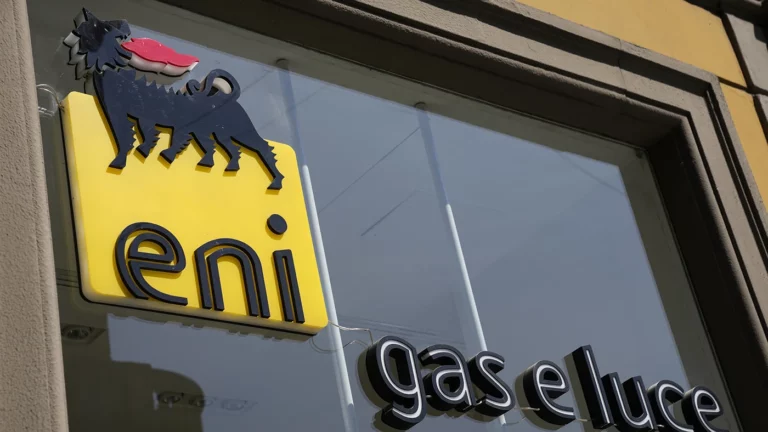 «Газпром» предупредил итальянскую Eni о новом сокращении поставок газа