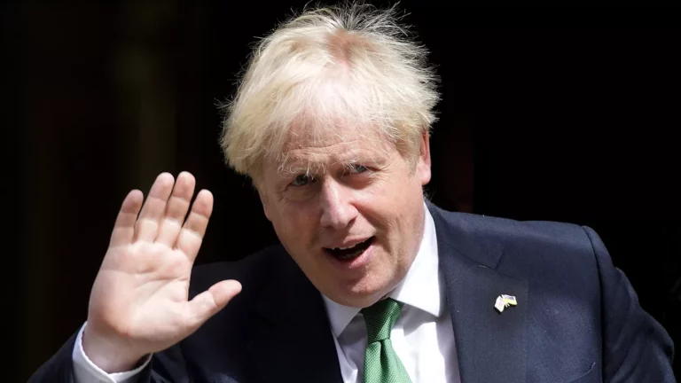 The Telegraph: Борис Джонсон не хочет покидать пост лидера Консервативной партии