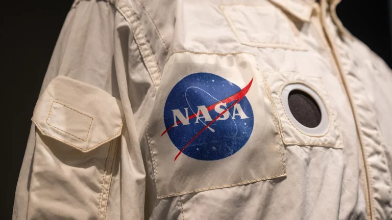 Куртку астронавта Базза Олдрина продали за $2,7 млн