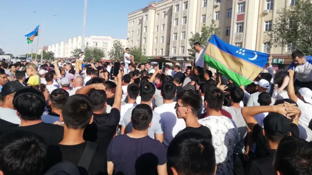 Без суверенитета. Жители Каракалпакстана выступили против изменения конституции Узбекистана