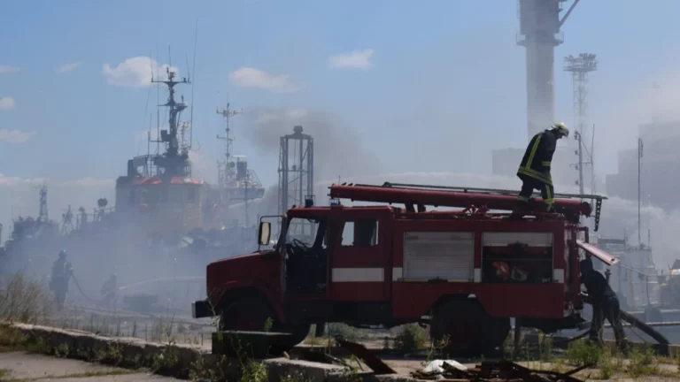 В МИД России официально подтвердили российский удар по порту Одессы