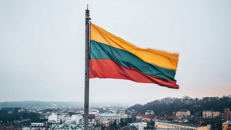 МИД Литвы: страны Балтии, Польша и Финляндия обсудят запрет на выдачу виз россиянам