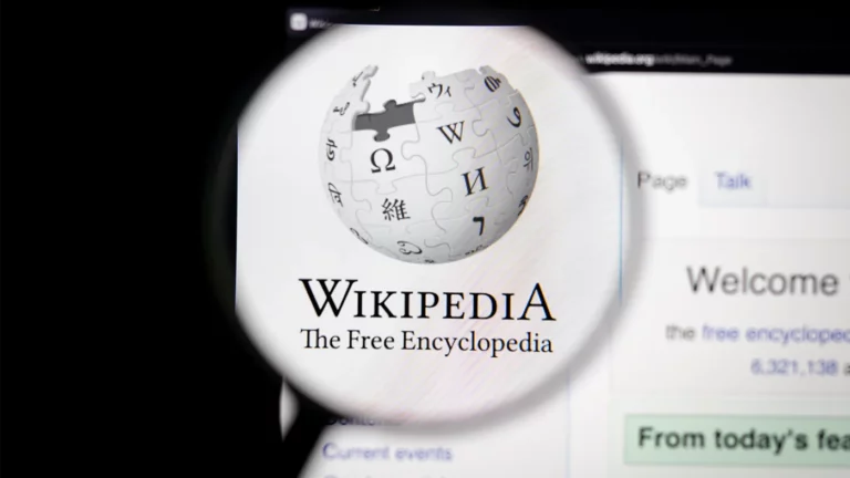 Депутат попросил проверить статьи «Википедии» на экстремизм. Центр «Э» начал искать администраторов энциклопедии