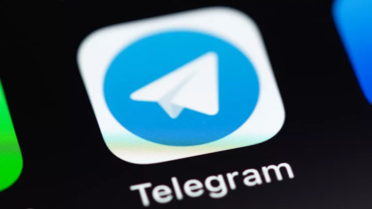 В Беларуси признали экстремистскими материалами стикеры для Telegram