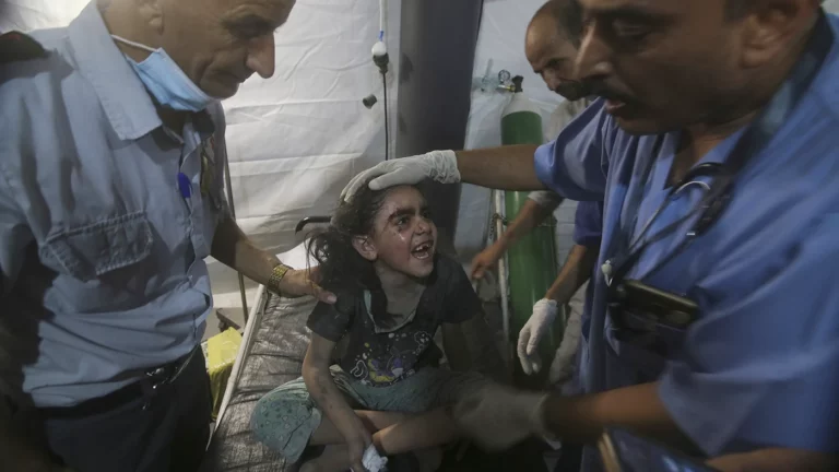 Число погибших в секторе Газа с начала операции Израиля выросло до 32