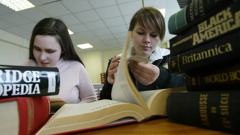 Россиянам разрешат удаленно сдавать международный экзамен по английскому языку TOEFL