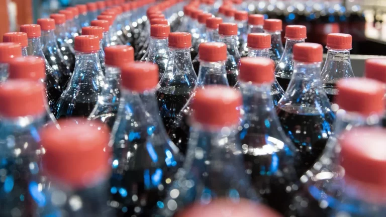 Coca-Cola будет продавать в России напиток под брендом «Добрый кола»