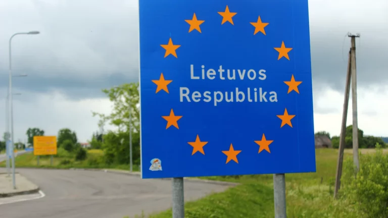 Литва выступила за запрет въезда россиянам в ЕС по шенгенским визам