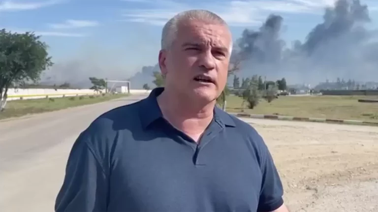 Аксенов: один человек погиб после взрывов на аэродроме в Крыму
