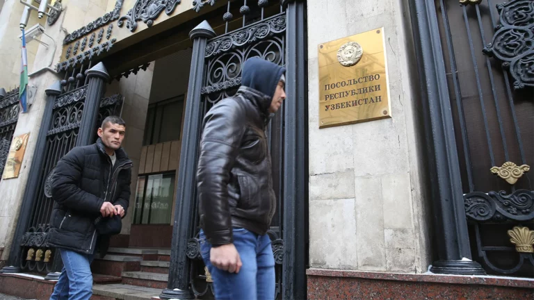 Посольство Узбекистана пригрозило уголовной ответственностью в ответ на идею создать батальон для участия в операции на Украине