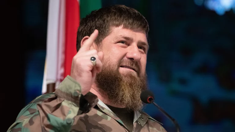 «Свои же зубы целее будут». Кадыров призвал Запад научится дружить с Россией
