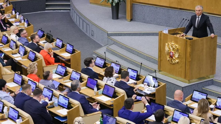 «Коммерсантъ»: Госдума проведет экстренное заседание из-за ситуации на Запорожской АЭС