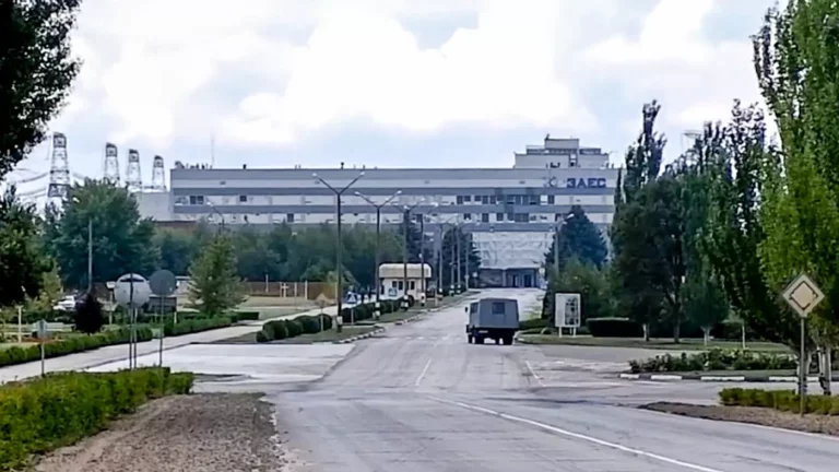 Украинский оператор: Запорожская АЭС впервые в истории была полностью отключена от сети