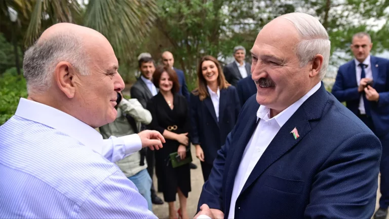 Грузия обвинила Лукашенко в нарушении международного права из-за его визита в Абхазию