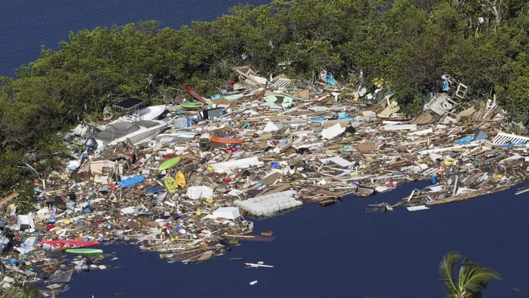 Во Флориде из-за урагана «Иэн» погибли 19 человек