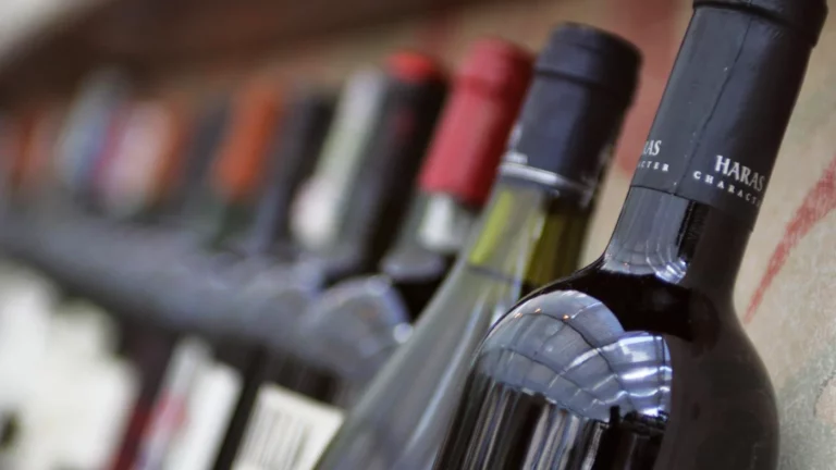 «Коммерсантъ»: один из старейших итальянских производителей вин Antinori прекратил поставки в Россию