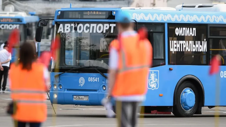 Водители общественного транспорта в Москве могут избежать мобилизации